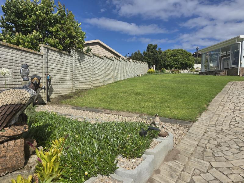 3 Bedroom Property for Sale in Fraaiuitsig Western Cape